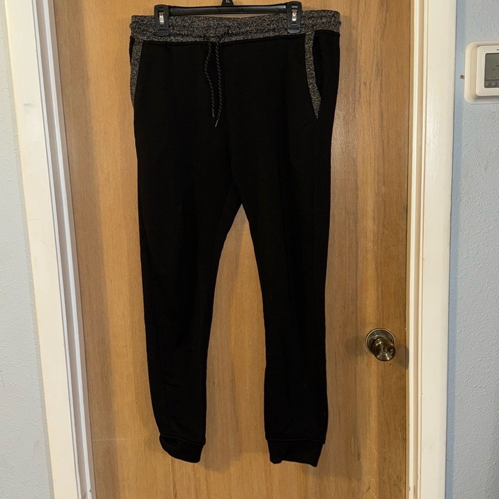WT02 joggers